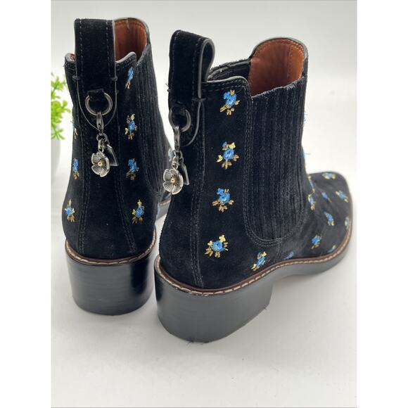 Coach Bowery Black Suede Floral Embroidery Chelsea Ankle Boots Booties 2” Sz 6 - Picture 9 of 16